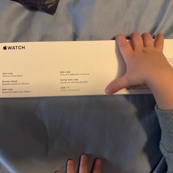 White 41MM Watch Box - Picture 2 of 2